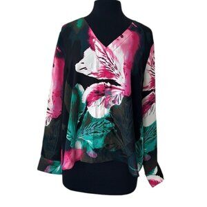 Jennifer Lopez black with floral blouse size XL